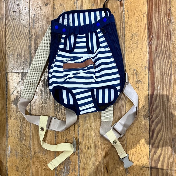 Coodia Legs Out Open Fronf Dog carrier - Picture 1 of 5